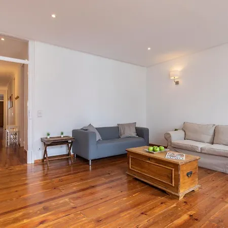 Saldanha Pombaline Apartmán *