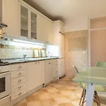 Апартаменти Saldanha Pombaline